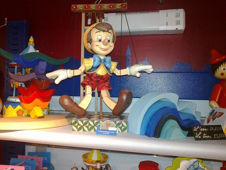 Et voici : Pinocchio, édition des 70 ans, marionnette articulée